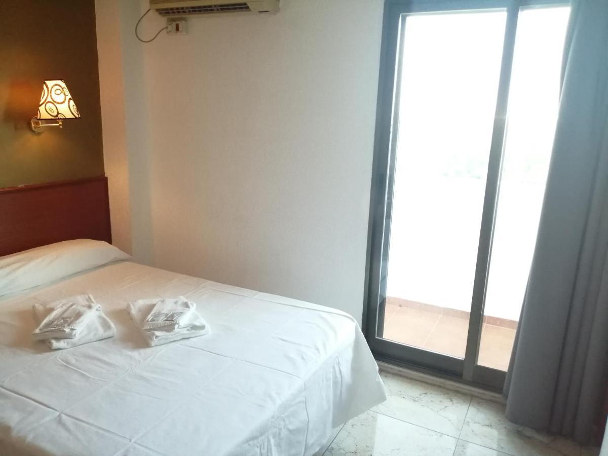 Hostal Jaime I 韦斯卡 外观 照片