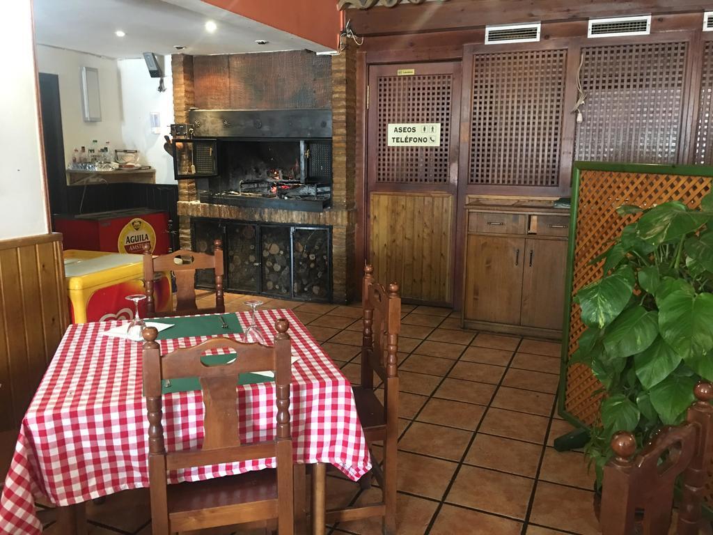 Hostal Jaime I 韦斯卡 外观 照片