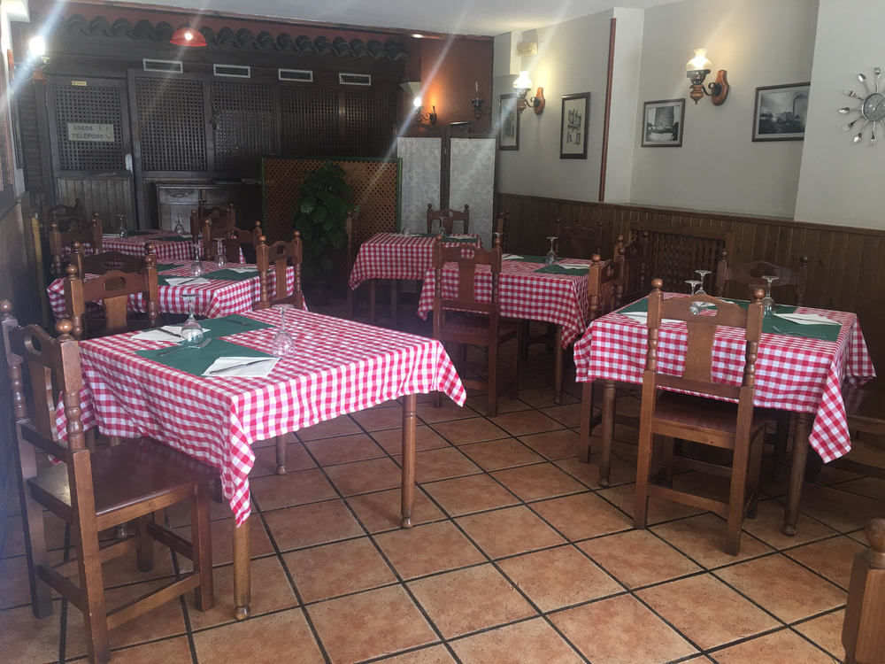 Hostal Jaime I 韦斯卡 外观 照片