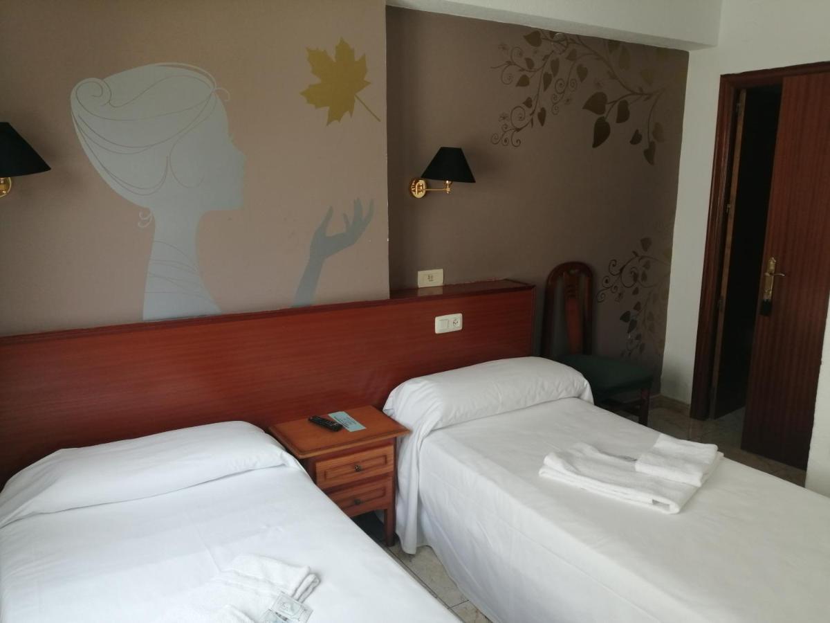 Hostal Jaime I 韦斯卡 外观 照片